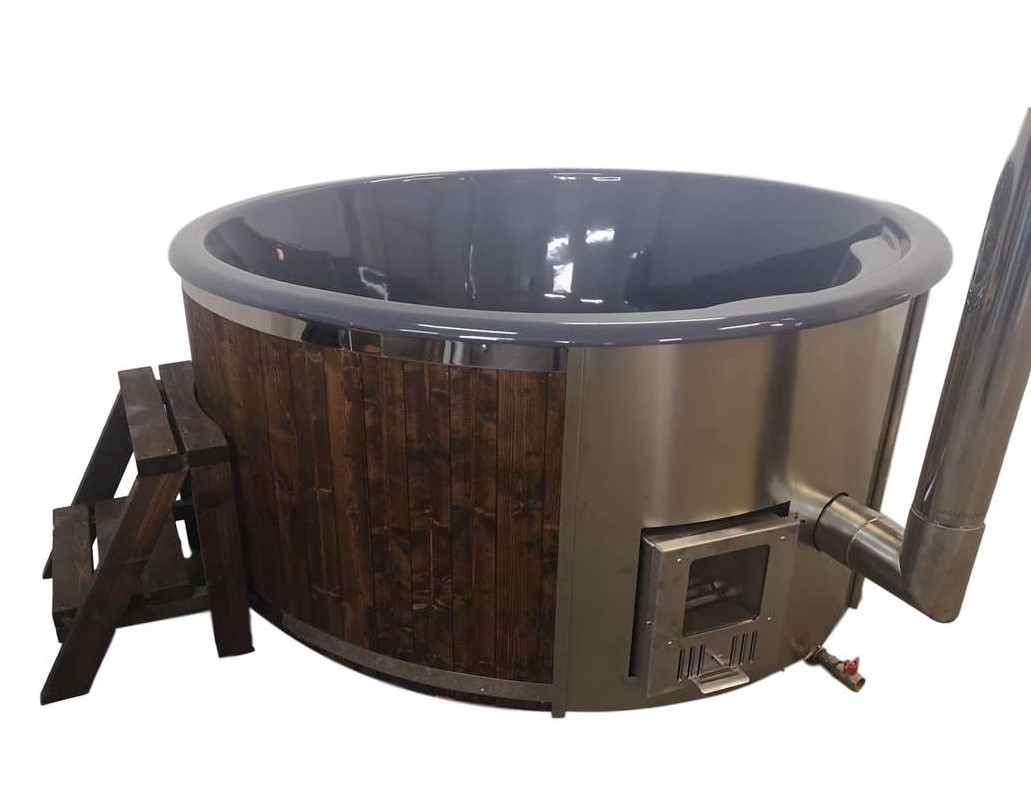 HOT TUB 1.8m (integrated stove) 2